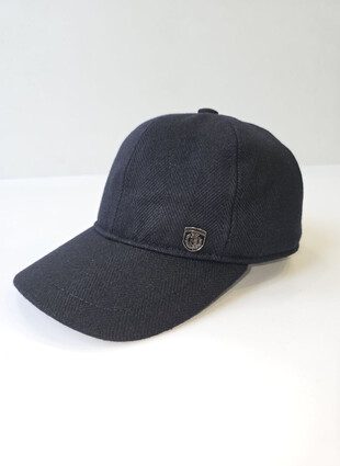 Бейсболка с утеплением от Roberto Cornelli